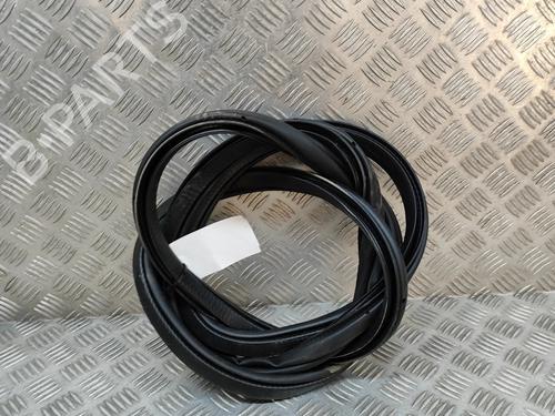 Used Rubber door seal POLESTAR POLESTAR 2 (534) EV (224 hp) 28549426