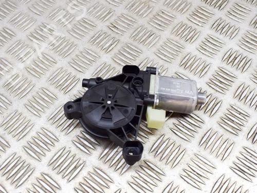 Used Right front window motor AUDI A4 B9 (8W2, 8WC) 35 TFSI Mild Hybrid (150 hp) 27933367