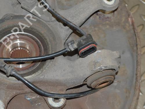 Left rear steering knuckle MERCEDES-BENZ CLK Convertible (A209) CLK 200 Kompressor (209.441) | BP30222563M27