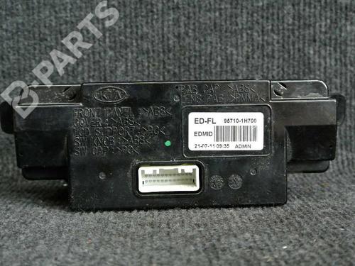 Multifunctionele display KIA CEE'D Hatchback (ED) 2.0 CRDi | BP6719689C48 