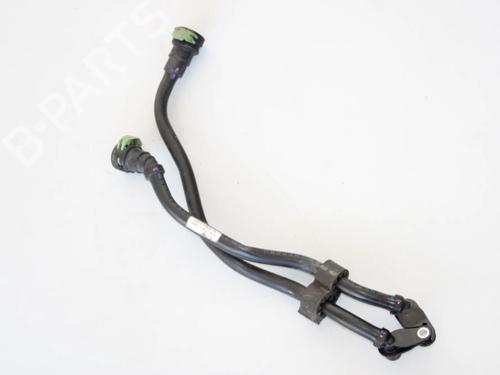 oil-radiator-land-rover-range-rover-velar-l560-2017-33390356 main image