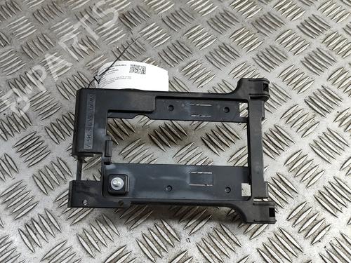 other-audi-q4-e-tron-suv-f4b-2020-28561554 main image