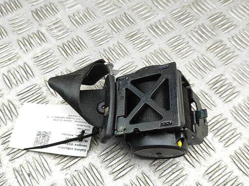 rear-center-seatbelt-jaguar-xe-x760-2015-33383489 main image