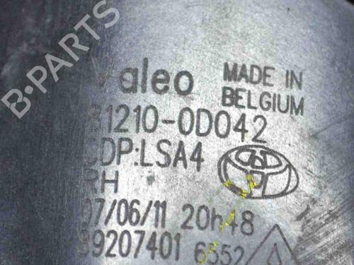Right front fog light TOYOTA AURIS (_E15_) 1.8 Hybrid (ZWE150_, ZWE150R) | BP29282928C31 