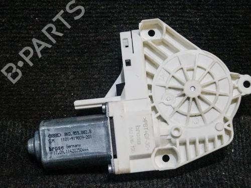 Motor elevalunas delantero derecho VW TOUAREG (7P5, 7P6) 4.2 V8 TDI (340 hp) 6724868