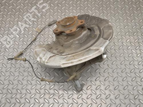 Used Right rear steering knuckle Right rear steering knuckle BMW 5 (F10) 530 d (286 hp) 33354258 33354258