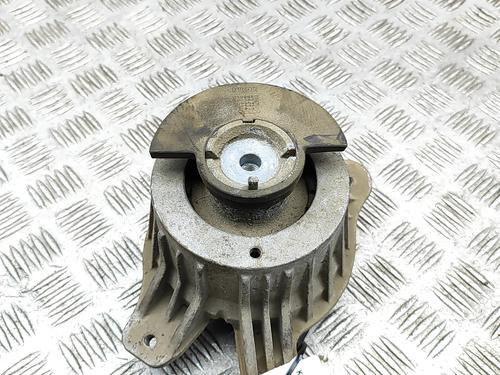 Used Engine mount Engine mount MERCEDES-BENZ E-CLASS Convertible (A238) E 300 (238.448) (245 hp) 40206286 40206286