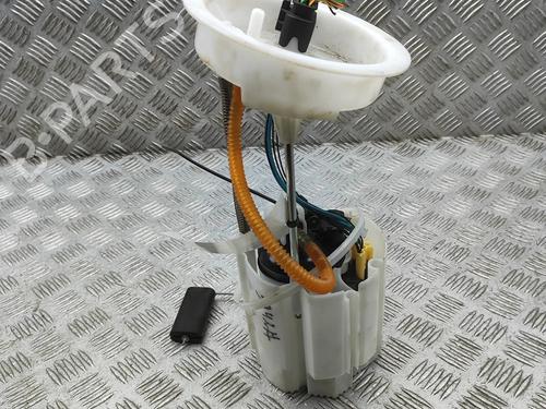 Used Fuel pump Fuel pump BMW X1 (F48) xDrive 25 e Plug-in-Hybrid (220 hp) 33020710 33020710