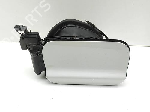 Used Fuel flap BMW 2 Convertible (F23) 220 d (190 hp) 30692734