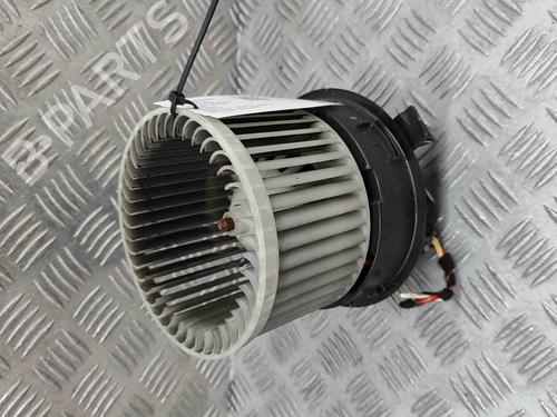 Used Heater blower motor PEUGEOT 2008 II (UD_, US_, UY_, UJ_, UR_, UC_) e-2008 (UKZKXZ) (136 hp) 27786003