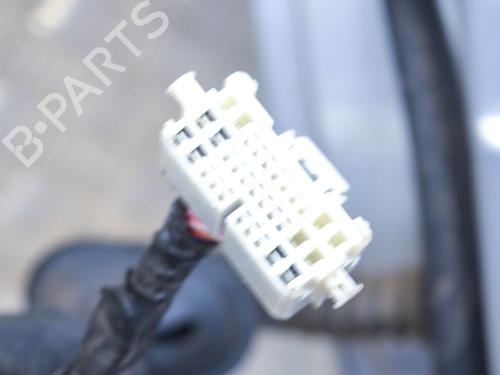 Right front door MITSUBISHI PAJERO III (V7_W, V6_W) 3.2 Di-D (V68W) | BP9630198C3 