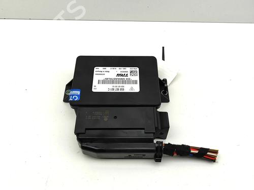 Used Electronic module PORSCHE MACAN (95B) 2.0 (252 hp) 31626524