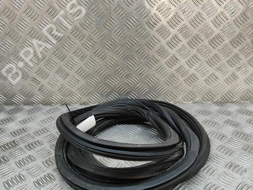 Rubber door seal PORSCHE MACAN (95B) 3.0 S Diesel | BP20232155C142