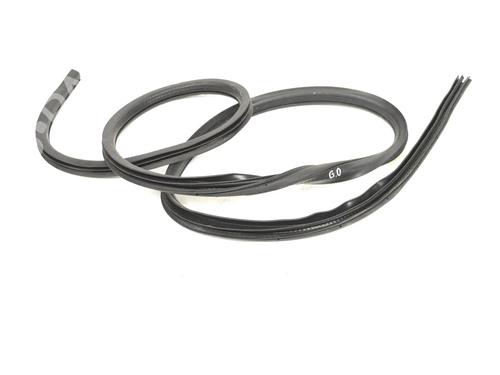 rubber-door-seal-jeep-patriot-mk74-2007-2008-2009-2010-2011-2012-2013-2014-2015-2016-2017-30620066 main image