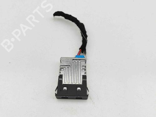 Used Electronic module BMW 5 (G30, F90) 530 e Plug-in-Hybrid xDrive (252 hp) 29488367