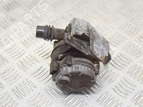 Used Auxiliary water pump BMW 4 Coupe (F32, F82) 420 i (184 hp) 14619297