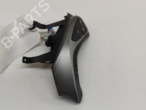 Steering wheel controls HYUNDAI i30 (GD) 1.6 CRDi | BP25787016E15 