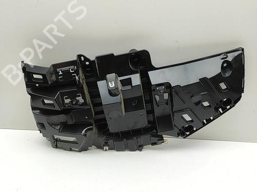 Kofangerbeslag bag BMW XM (G09) XM All-wheel Drive (653 hp) 32213705