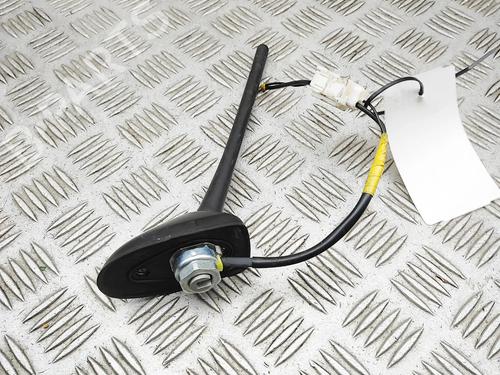 Antena/Base Antena/Base TOYOTA GT 86 Coupe (ZN6_) 2.0 (ZN6AC_, ZN6BC_, ZN6K) (200 hp) 39590611 39590611