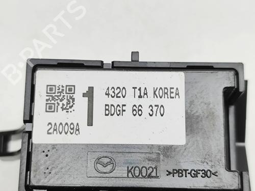 Left rear window switch MAZDA 3 Hatchback (BP) 2.5 e-SKYACTIV-G (BP5H) | BP33381142I29  - Image 6