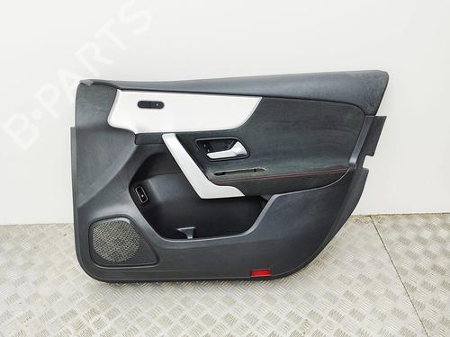 Høyre frontpanel MERCEDES-BENZ A-CLASS Saloon (V177) A 250 e (177.185) (218 hp) 31762641