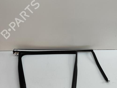 Used Door moulding trim MERCEDES-BENZ EQB (X243) EQB 300 4-matic (243.608, 243.609) (228 hp) 29623253