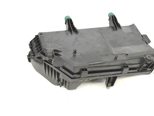 Used Air filter box Air filter box MERCEDES-BENZ E-CLASS (W213) E 220 d (213.004) (194 hp) 33345066 33345066