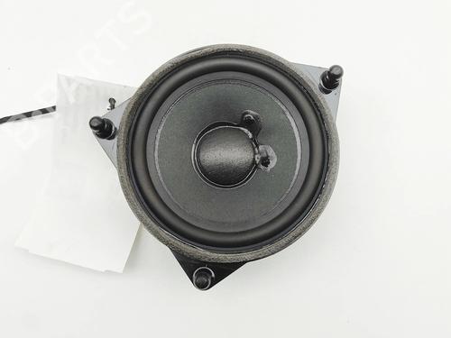 speaker-mercedes-benz-e-class-w213-2016-36021446 main image