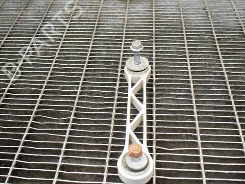 Used Right rear suspension arm Right rear suspension arm TESLA MODEL S (5YJS) P85 (421 hp) 7732162 7732162