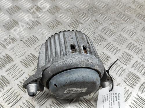 Used Engine mount Engine mount MERCEDES-BENZ SL (R231) 400 (231.465) (333 hp) 18739995 18739995