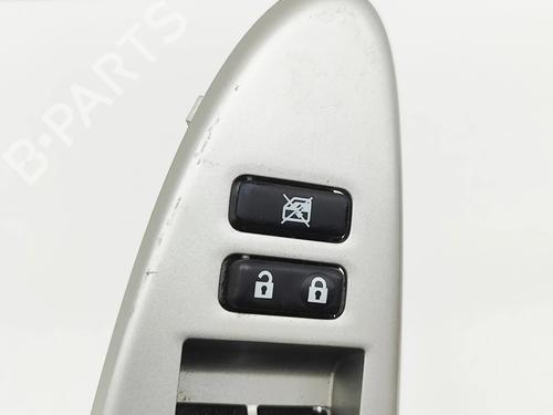 Left front window switch TOYOTA URBAN CRUISER (_P1_) 1.33 (NSP110_, NSP110R) | BP30440027I27 