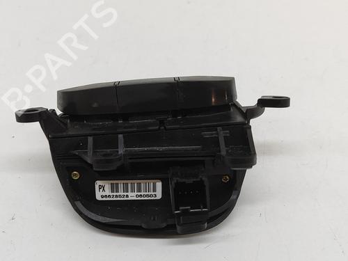 Steering wheel controls CHEVROLET CAPTIVA (C100, C140) 2.4 | BP25616041E15 