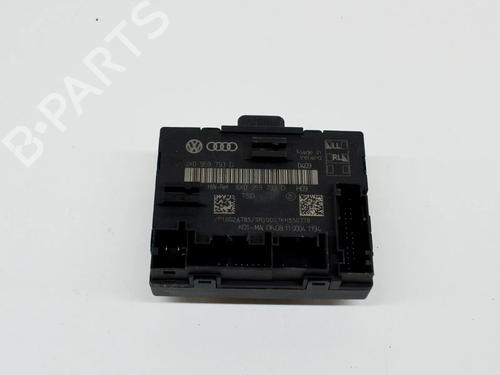 Used Electronic module Electronic module AUDI A1 (8X1, 8XK) 1.4 TFSI (122 hp) 7698192 7698192