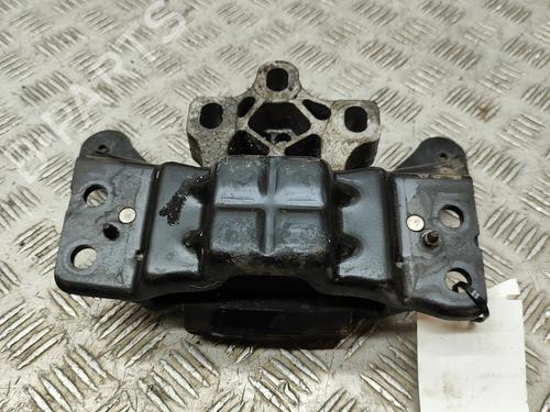 Used Engine mount AUDI Q2 (GAB, GAG) 35 TFSI (150 hp) 28559246