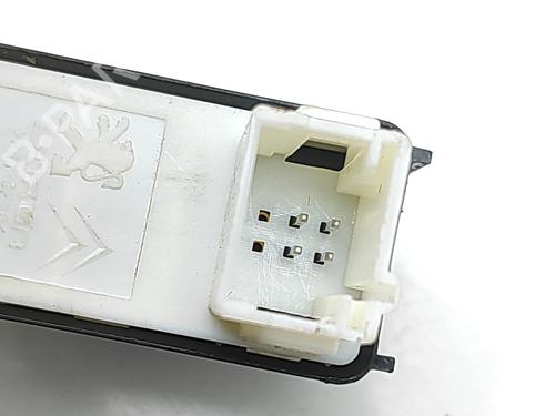 Right rear window switch PEUGEOT 3008 II SUV (MC_, MR_, MJ_, M4_) Hybrid 180 (M4DGLU) | BP30189851I28