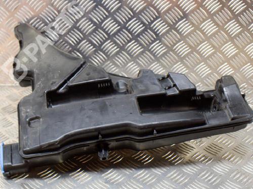 windscreen-washer-tank-audi-a4-b9-8w2-8wc-14-tfsi-audi-8w0250-8w0955451l-2015-6775152 main image