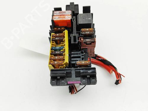 Used Fuse box Fuse box MERCEDES-BENZ C-CLASS T-Model (S205) C 350 e (205.247) (279 hp) 33378230 33378230