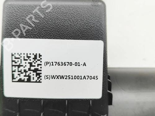 Step TESLA MODEL 3 (5YJ3) EV | BP32269384C149 