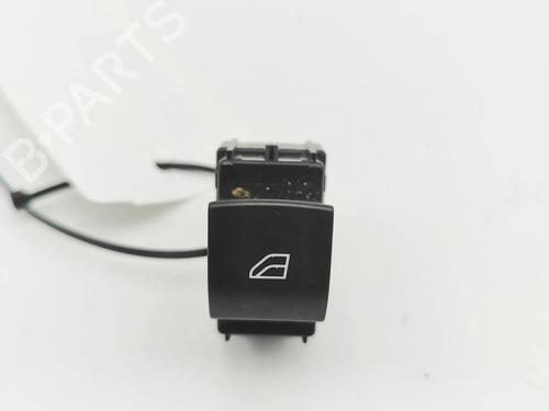 Used Left rear window switch Left rear window switch VOLVO XC40 (536) T3 (156 hp) 39930472 39930472