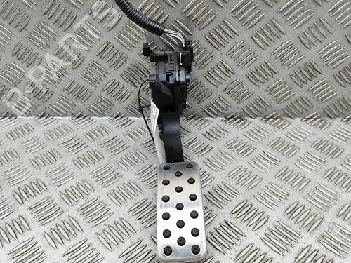 pedal-smart-fortwo-coupe-453-2014-33384573 main image