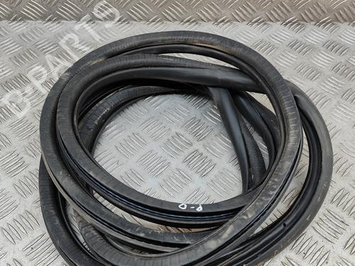 Used Rubber door seal OPEL GRANDLAND / GRANDLAND X (A18, P1UO) 1.2 (75) (131 hp) 16077153