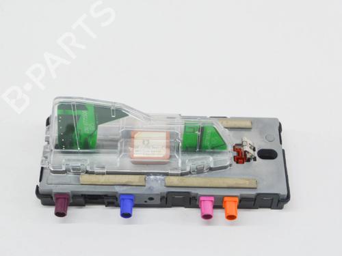 Used Antenna/Base Antenna/Base VOLVO XC40 (536) T5 AWD (247 hp) 13029821 13029821