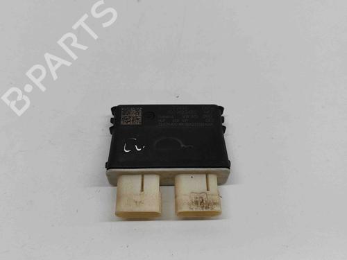 Used Electronic module PORSCHE TAYCAN Cross Turismo (Y1B) 4 (Y1BBD1) (476 hp) 28497742