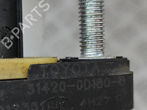 Brake master cylinder TOYOTA YARIS (_P13_) 1.3 (NSP130_, NSP130) | BP25922312M77 