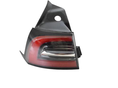 Used Left taillight TESLA MODEL Y (5YJY) EV Performance All-wheel Drive (462 hp) 30251135