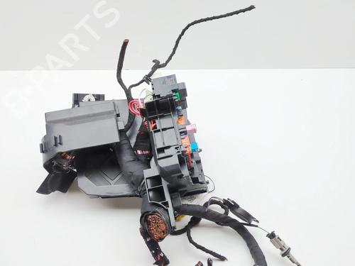 Fuse box SKODA KAROQ (NU7, ND7) 1.5 TSI | BP39590813E1  - Image 5