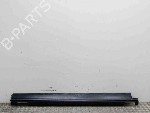 Używane Próg prawy LAND ROVER RANGE ROVER SPORT II (L494) 3.0 SDV6 4x4 (306 hp) 14638910