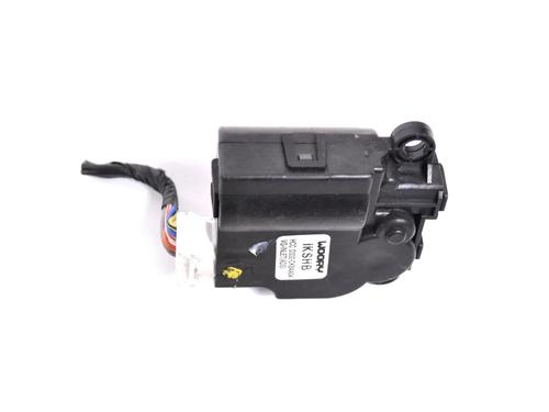 Electronic module TESLA MODEL S (5YJS) 85 | BP33348083M83 - Image 4