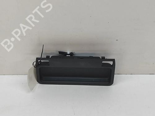 middle-console-toyota-bz4x-_eam1_-2021-28560817 main image