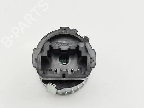 Switch ASTON MARTIN DBX 4.0 All-wheel Drive | BP36809595I30 - Image 6